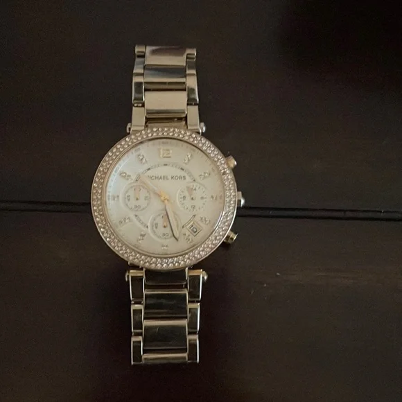 Michael Kors | Accessories | Gently Used Mk Watch | Poshmark display picture 3
